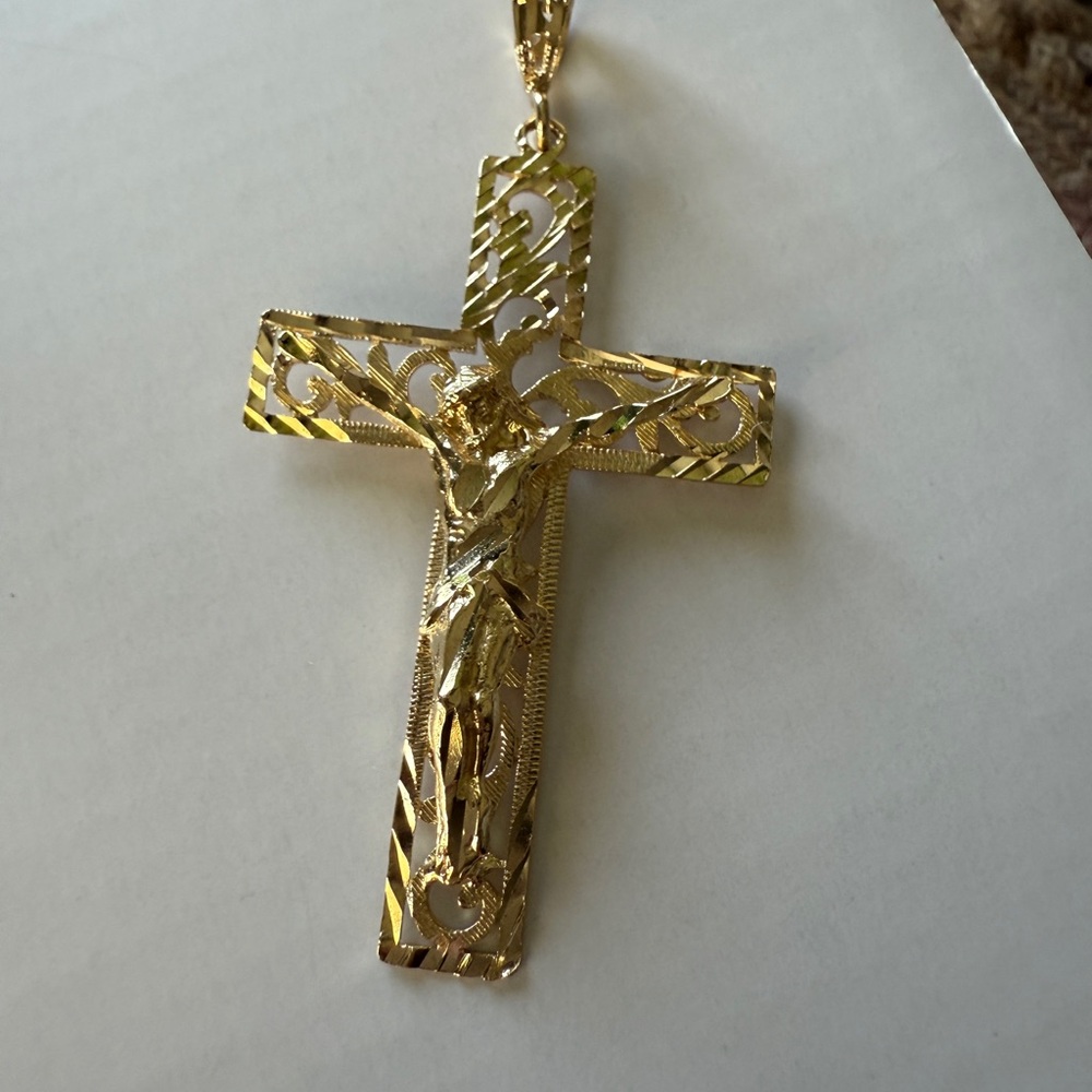 SOLD π Hour SALE π 14K Solid Gold Cross Pendant - Picture 3 of 7